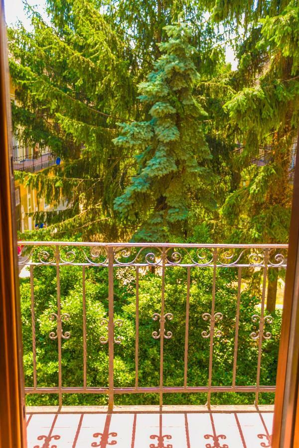 Green Apartment Budapeste Exterior foto